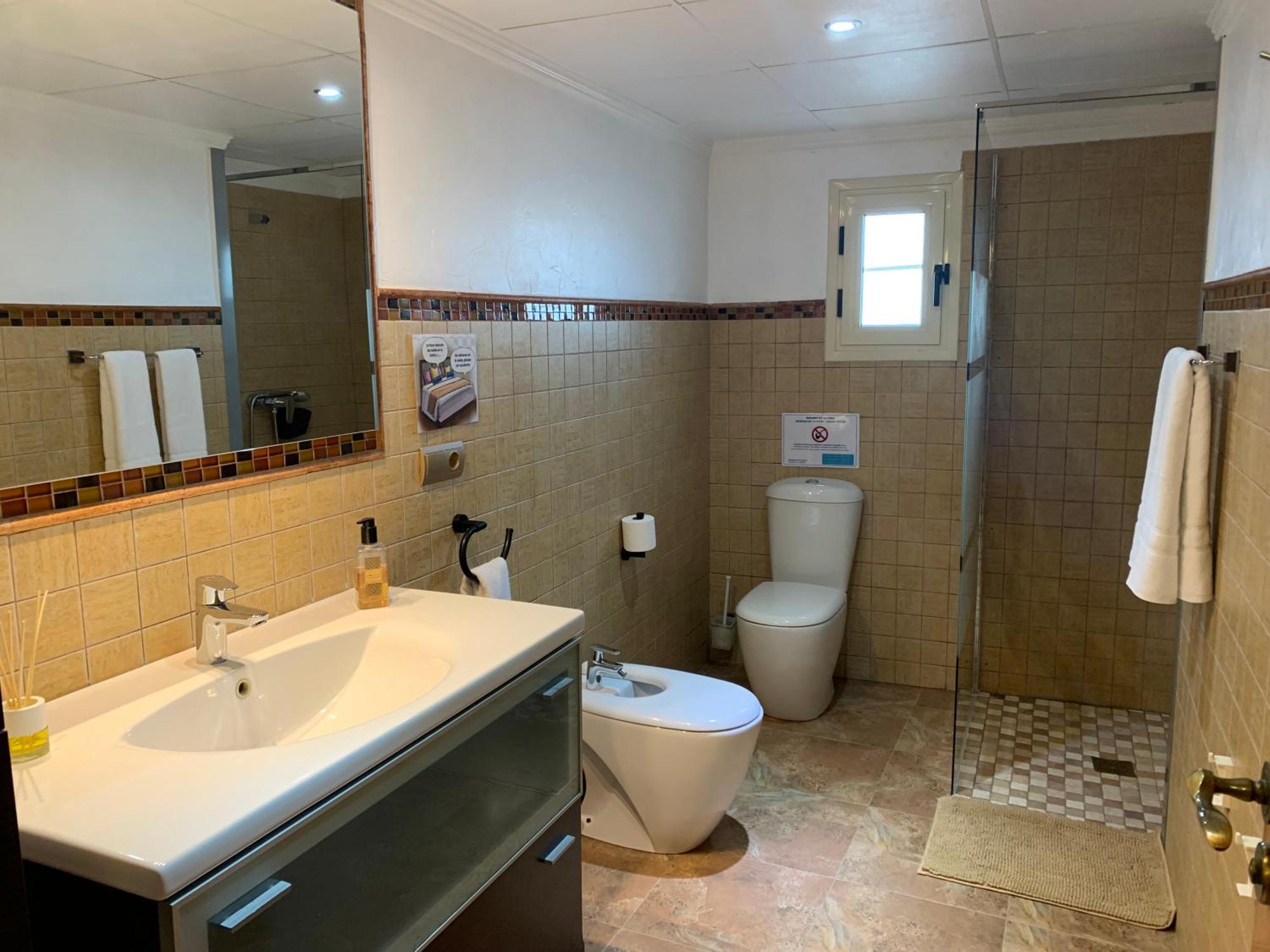 代尔特布雷 Casa Enric , Con Zona Infantil, Piscina Y Parking Privado旅馆 外观 照片